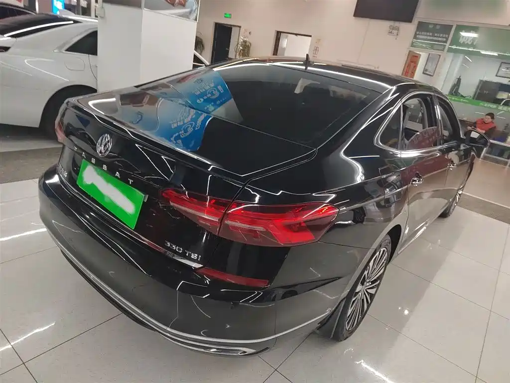 Volkswagen Passat 2019 330TSI Luxury Edition China VI фото 7