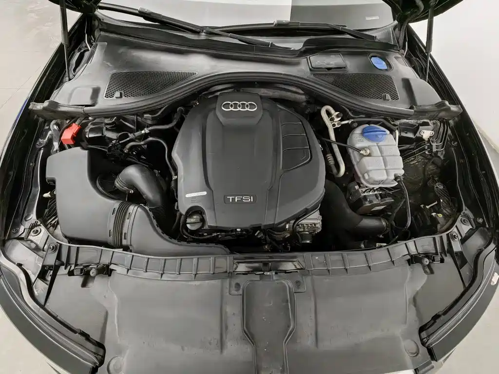 Photo 6 - Audi A6L