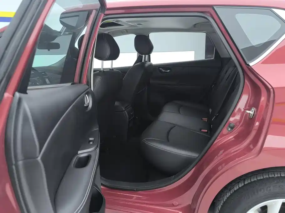 Nissan Tiida, миниатюра 11