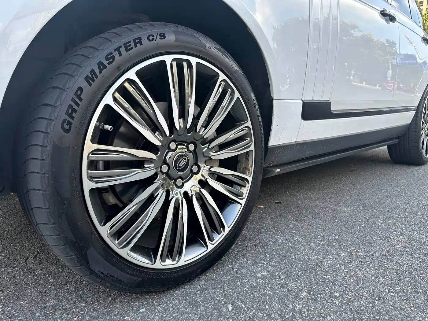 Land Rover Range Rover 2018 3.0 SC V6 Vogue Heritage Edition фото 16