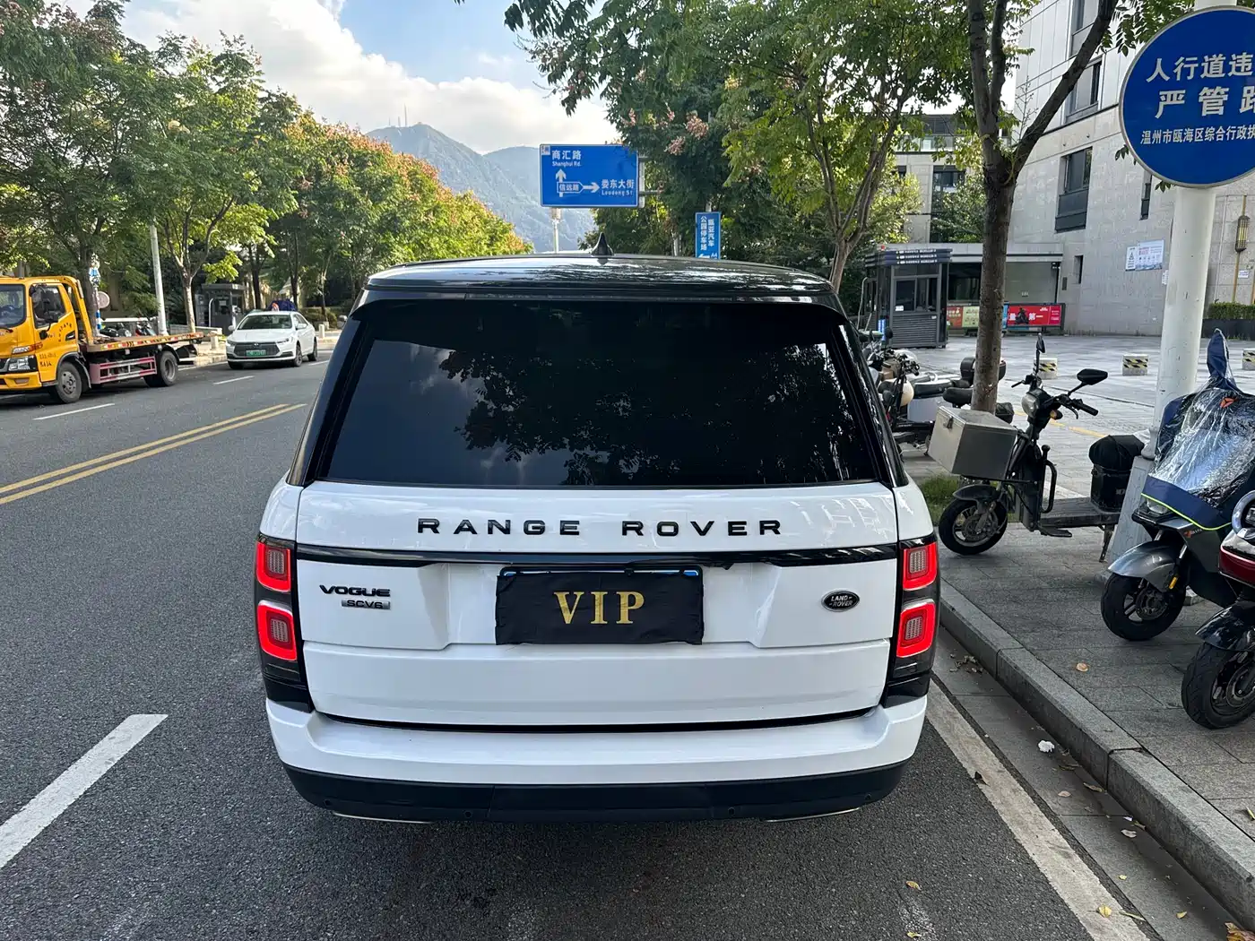 Land Rover Range Rover 2018 3.0 SC V6 Vogue Heritage Edition фото 18
