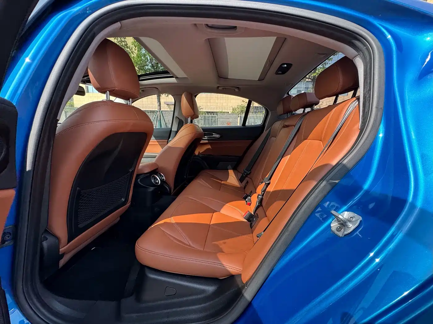 Alfa Romeo Giulia 2019 2017 2.0T 200HP Luxury Edition
