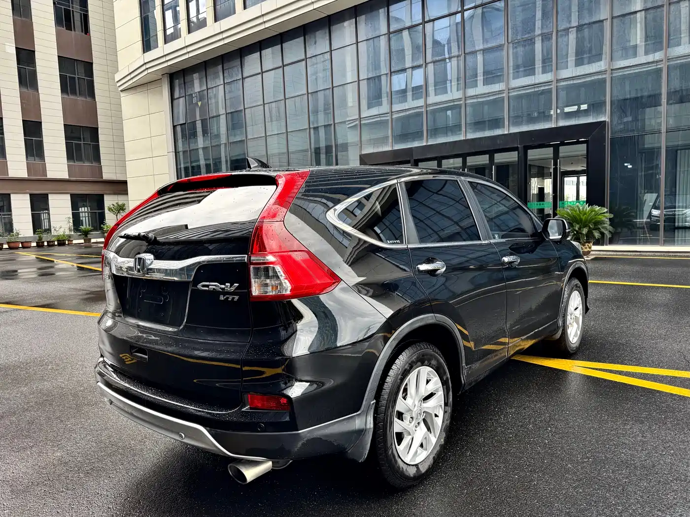 Фото 6 - Honda CR-V