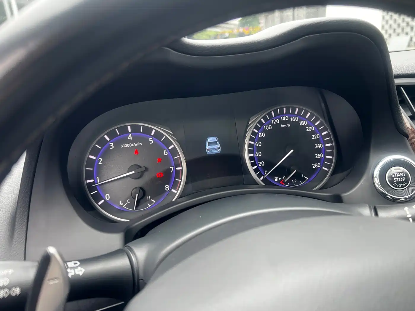Фото 41 - Infiniti Q50L