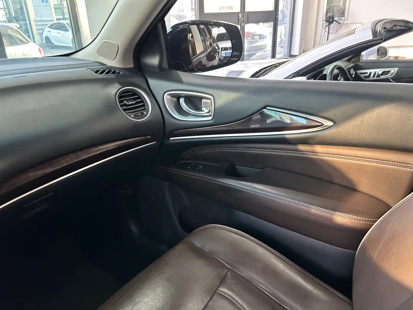 Infiniti QX60 (Import) 2018 2016 2.5 S/C Hybrid 2WD Excellence (China V)