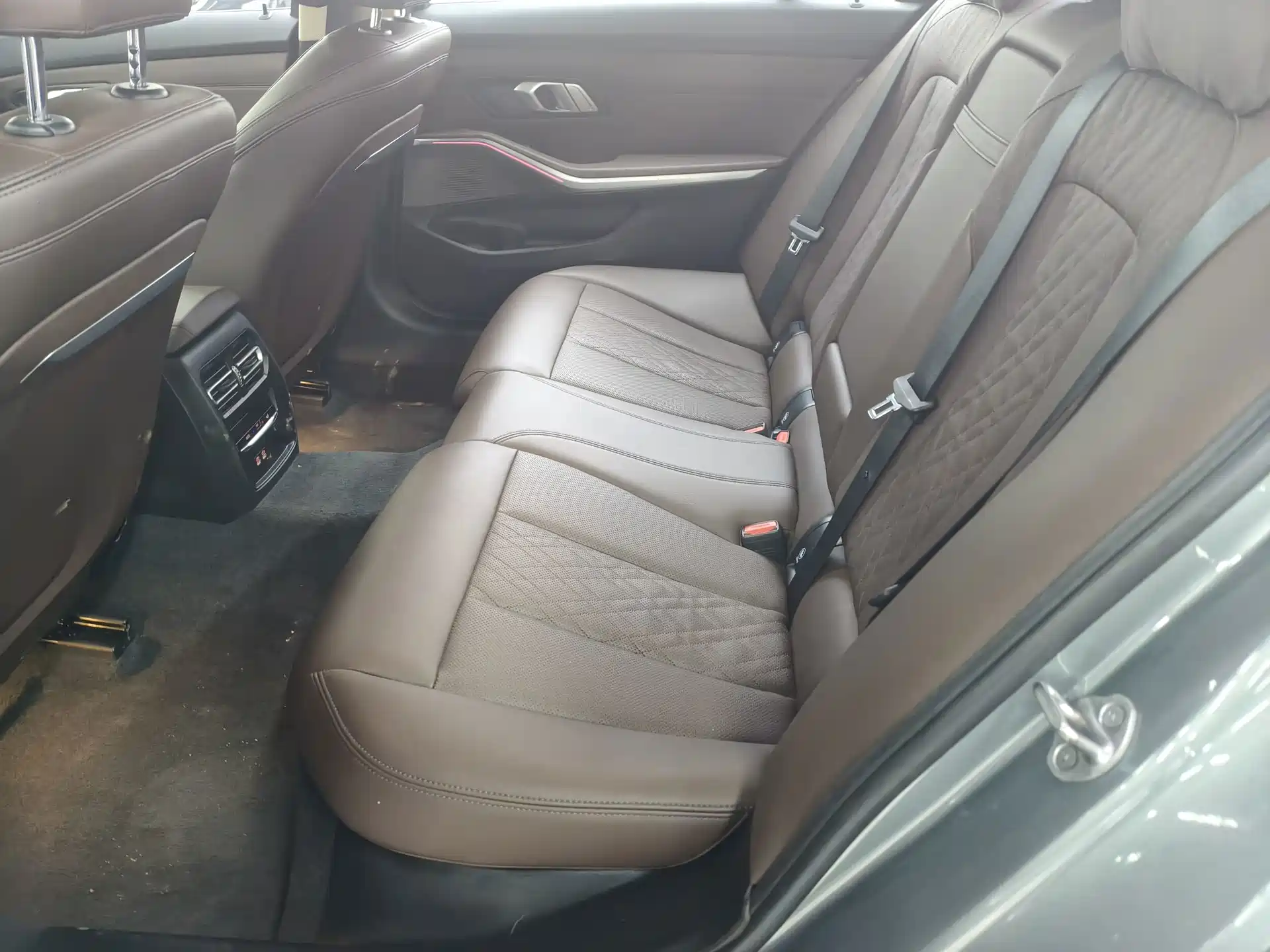 Photo 7 - BMW 3 Series