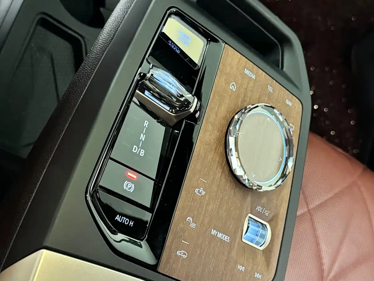 BMW iX 2024 2022 xDrive50