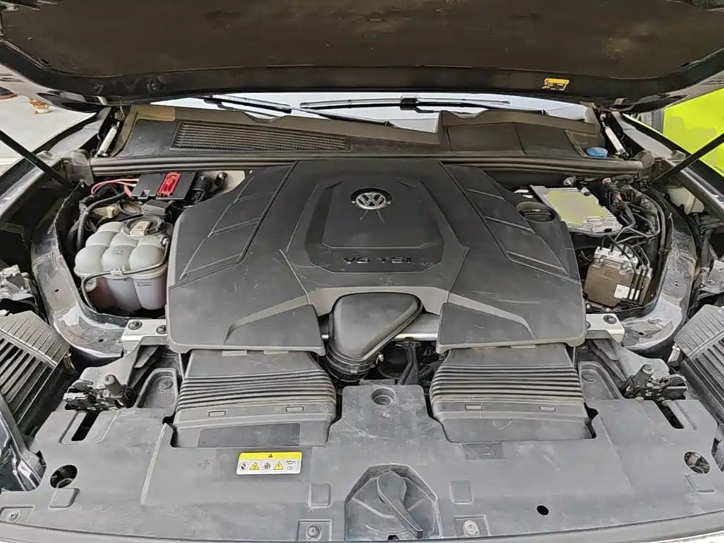 Фото 20 - Volkswagen Touareg