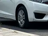 Photo 5 - Honda Fit