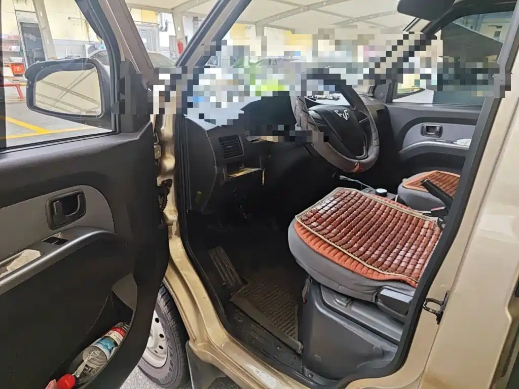 Wuling Motors Wuling Rongguang EV 2021 2020 Passenger Van Basic 7-seater 300KM