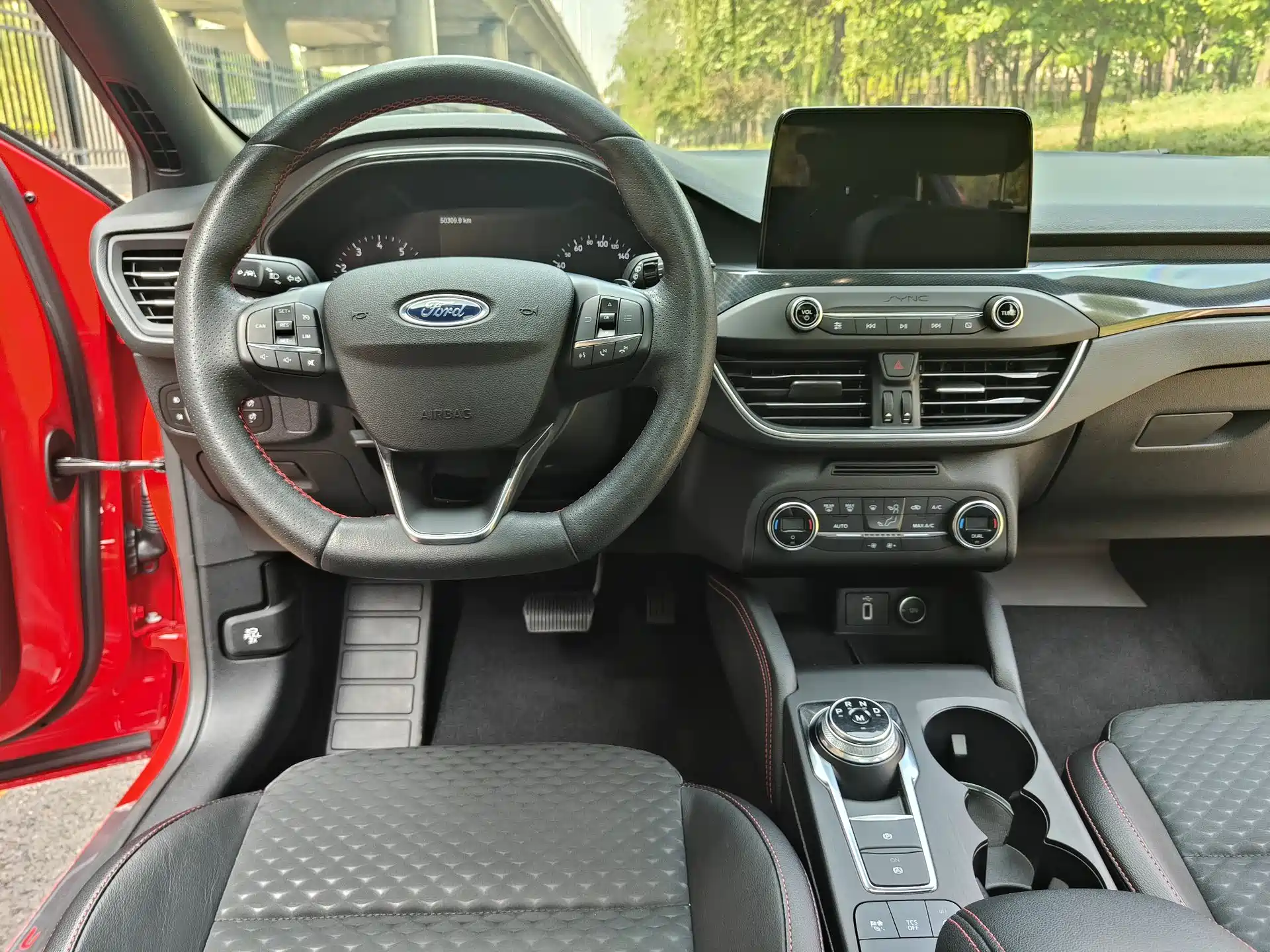 Фото 16 - Ford Focus