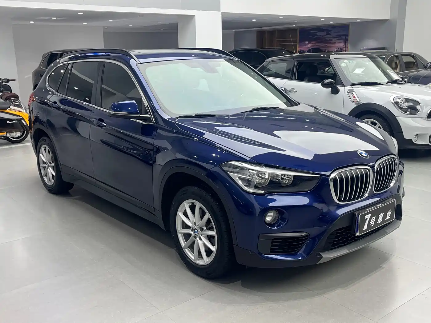 BMW X1 2018 sDrive18Li Fashion Model фото 3