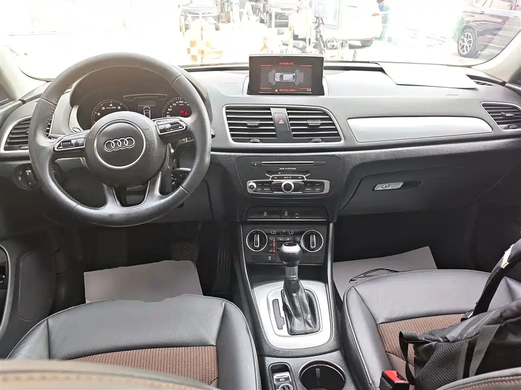 Audi Q3 2018 30th Anniversary Edition 30 TFSI Fashion фото 10