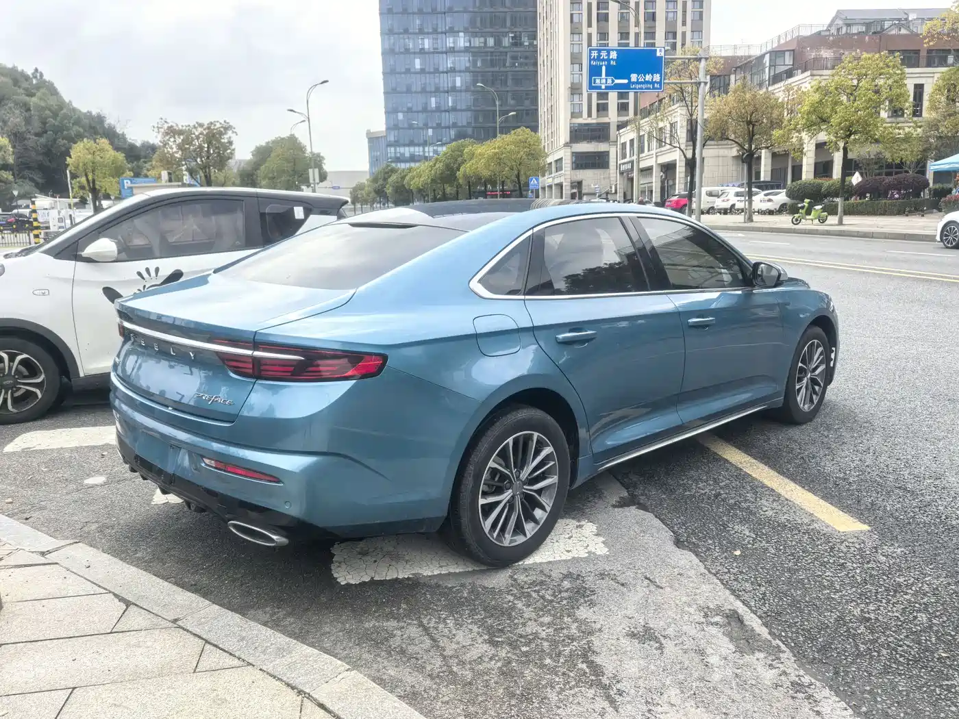 GEELY AUTOMOBILE XINGRUI