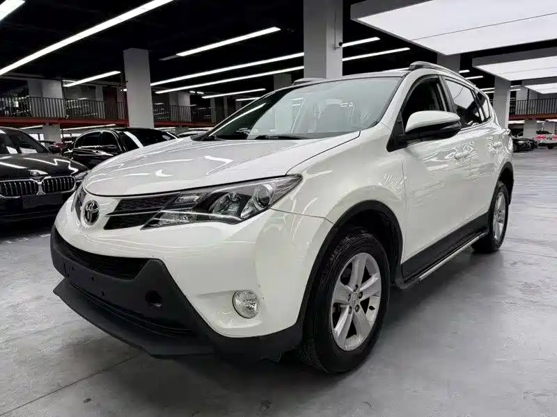 صورة 1 - Toyota RAV4 Rongfang