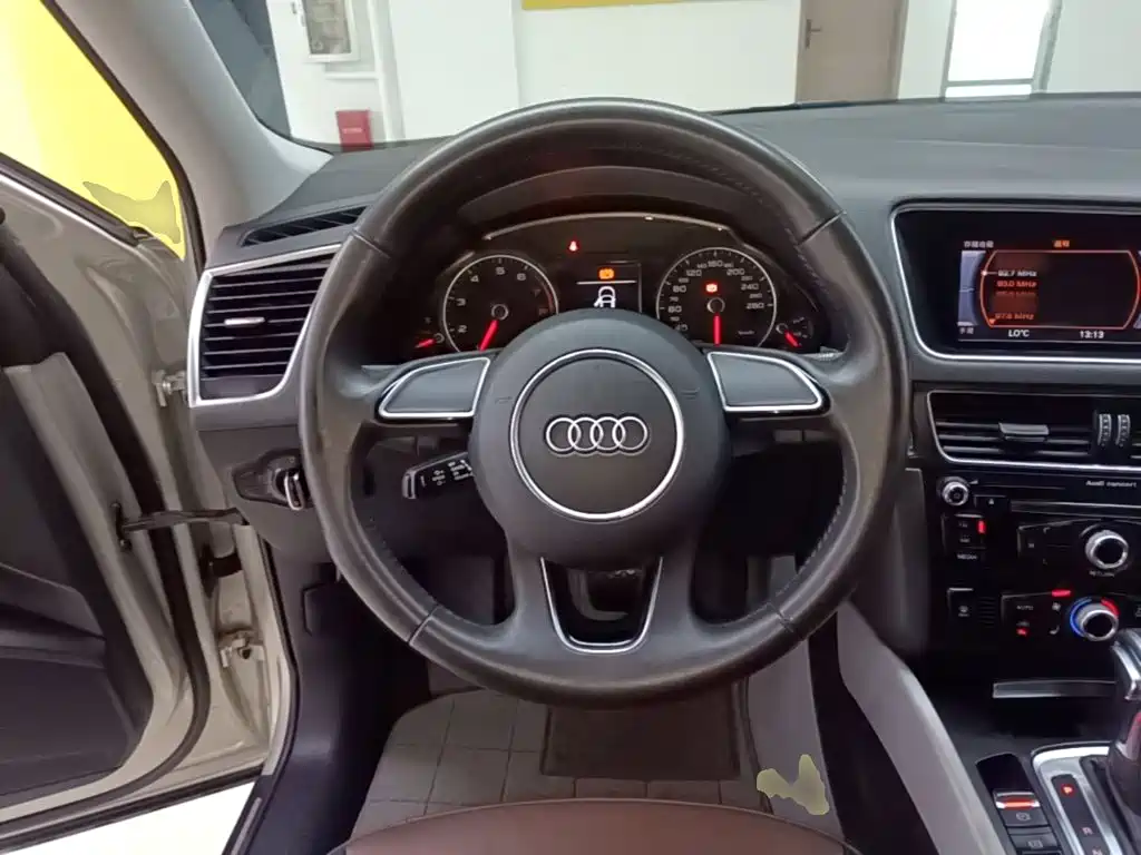 Audi Q5 2018 2017 Plus 40 TFSI Progressive