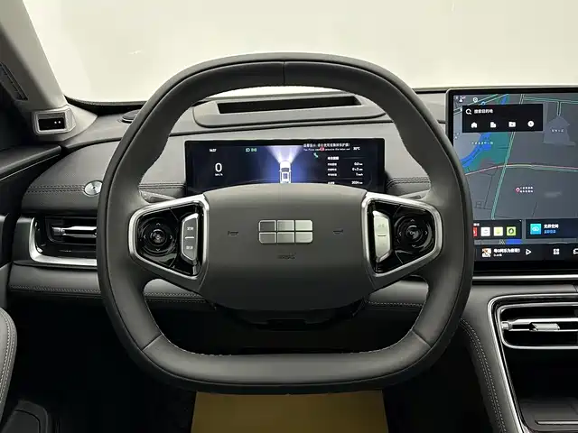 Geely Galaxy Galaxy A7 2025 EM-i 150km Explorer+ Edition фото 13