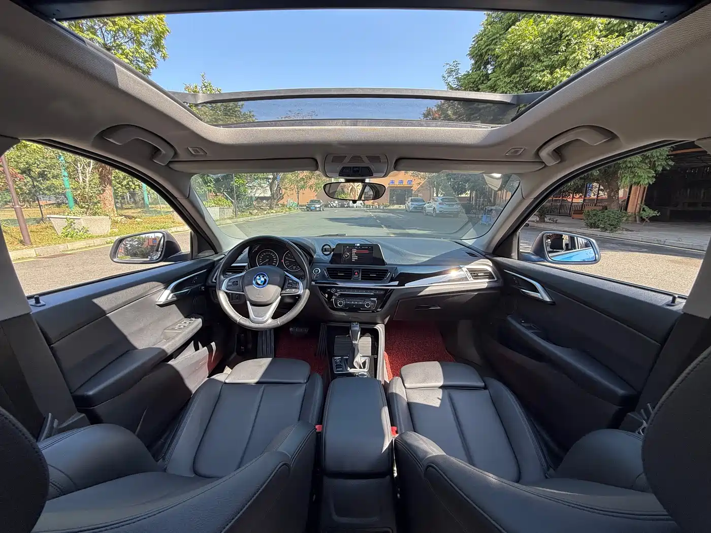 BMW 1 Series 2017 118i Sport фото 11