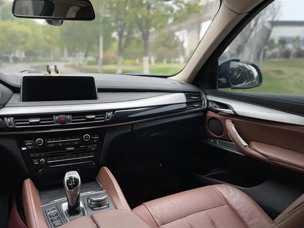 BMW X6 2017 xDrive35i Leading фото 21