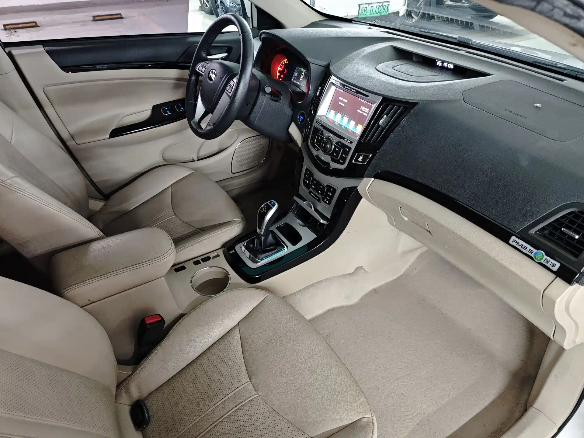 Фото 6 - BYD e5