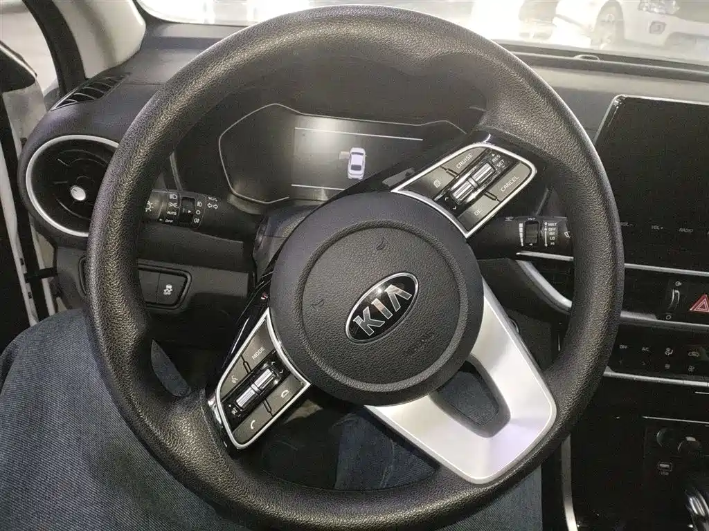Kia K3 2020 1.5L CVT Fashion Version фото 7