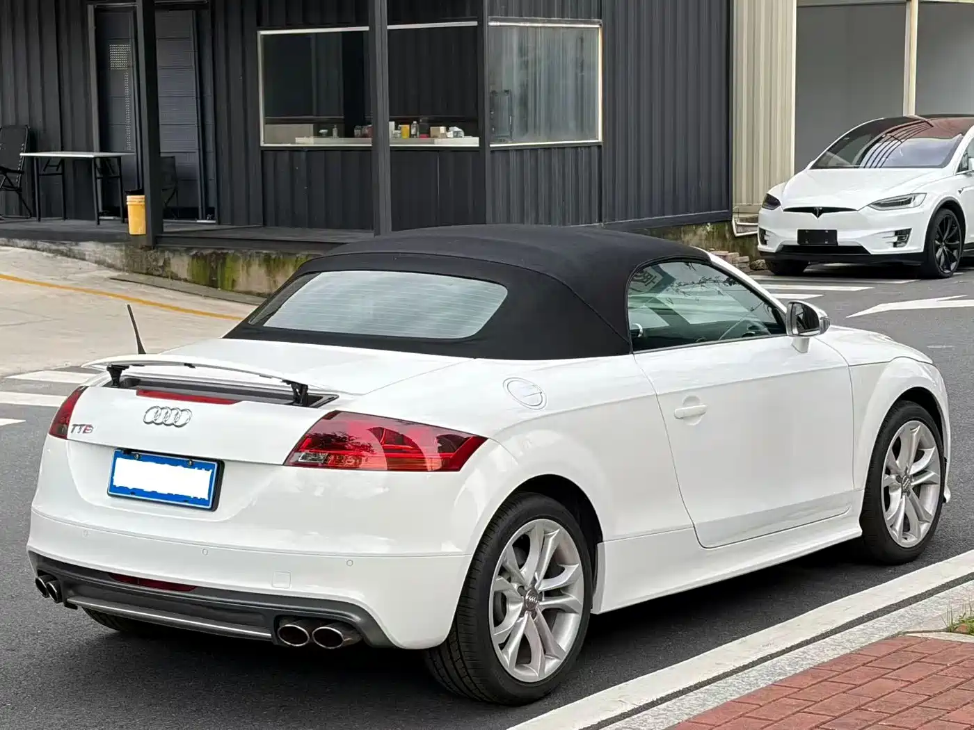 Audi TTS 2015 2013 TTS Roadster 2.0TFSI quattro