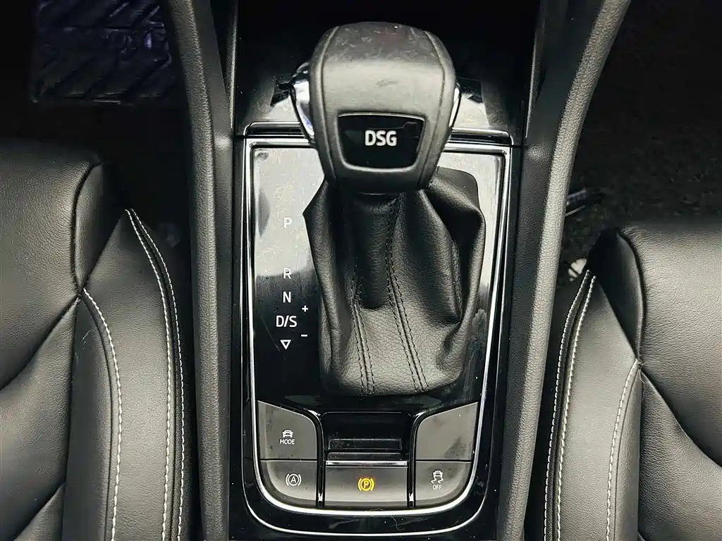 Škoda Kodiaq 2018 TSI330 5-seat FWD Luxury Premium фото 17