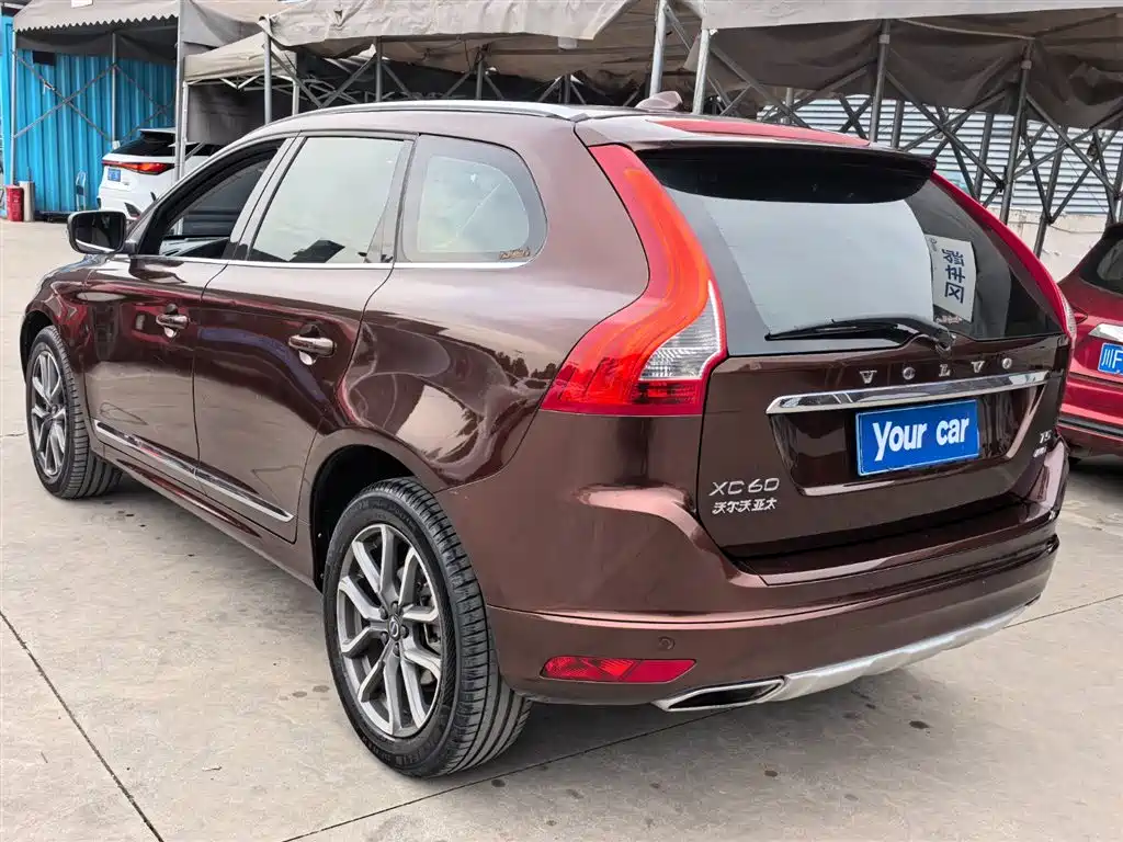 Photo 5 - Volvo XC60