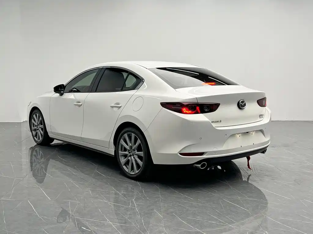 Mazda MAZDA3, миниатюра 4