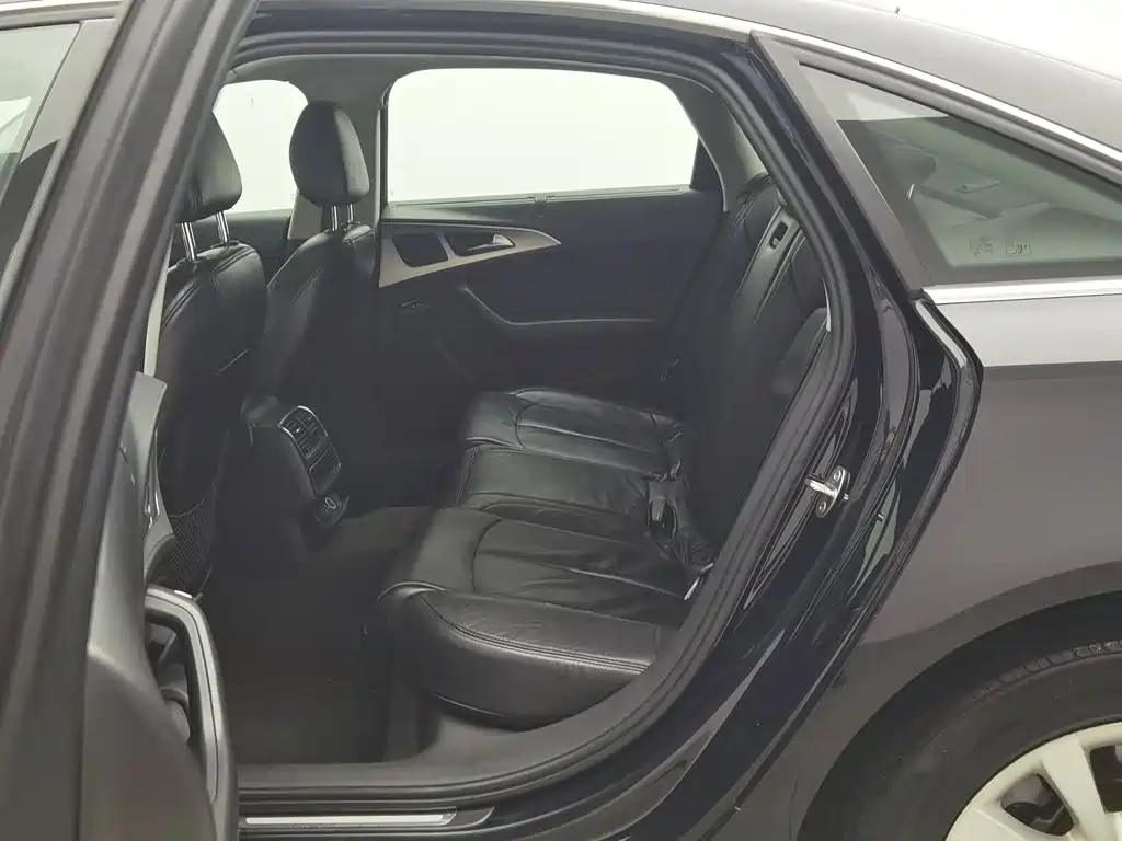 Photo 15 - Audi A6L