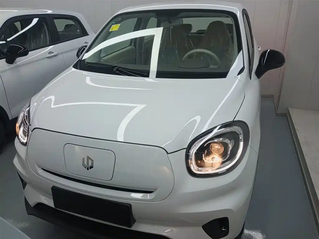 ZERO-RUNNING CAR ZERO RUN T03