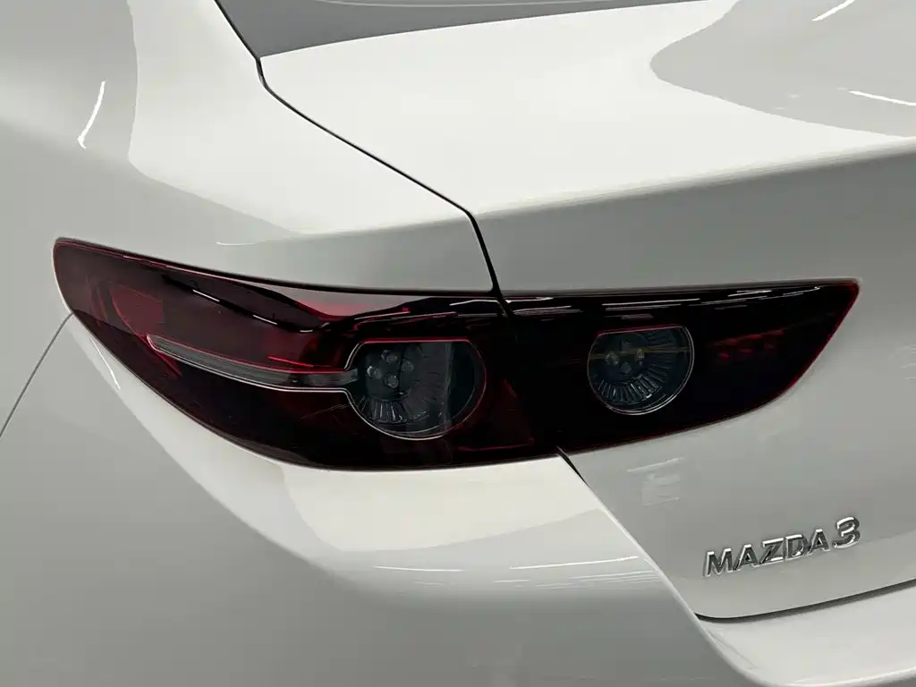 Mazda MAZDA3, миниатюра 10