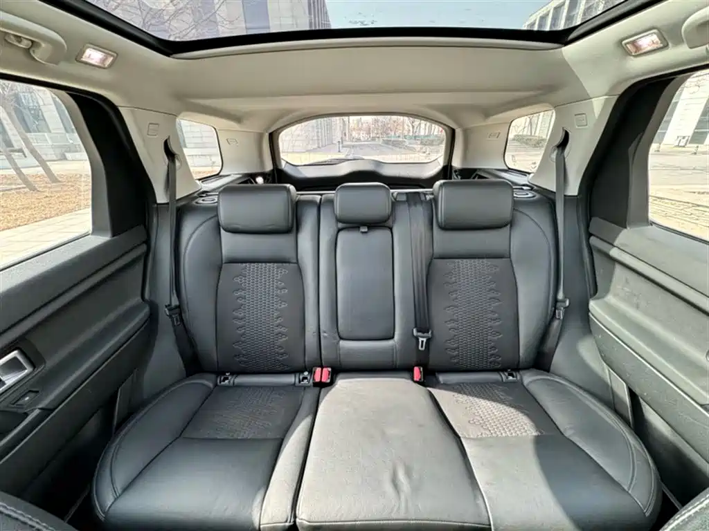 Land Rover Discovery Sport 2016 2.0T S фото 17