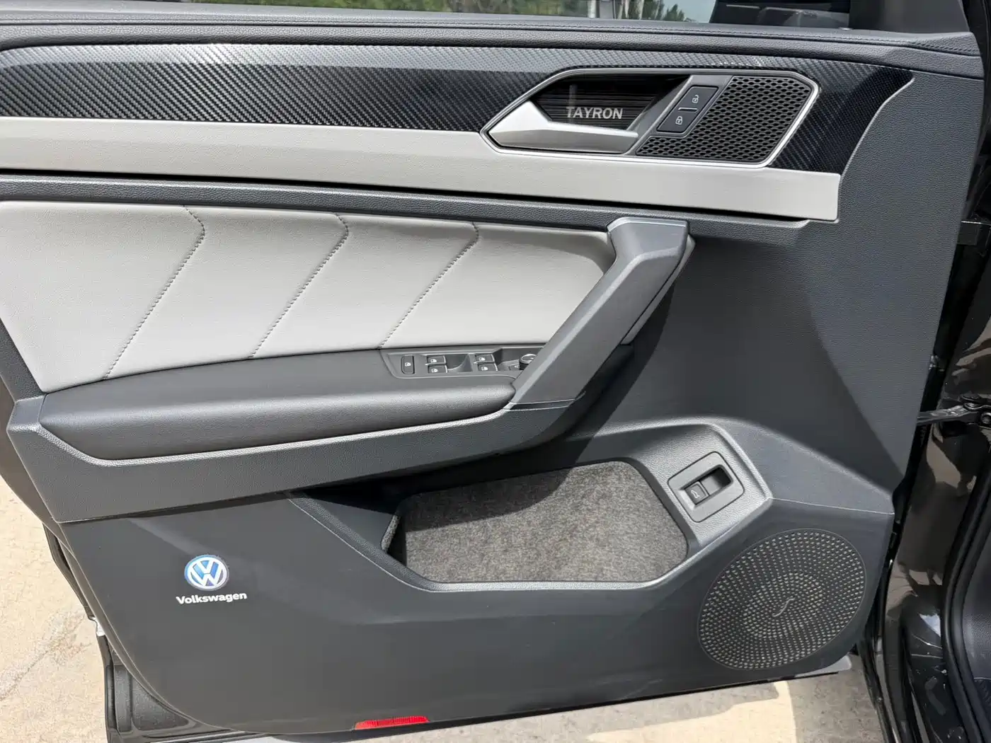 Volkswagen Tayron 2023 280TSI 2WD Luxury Plus Advanced Edition фото 10