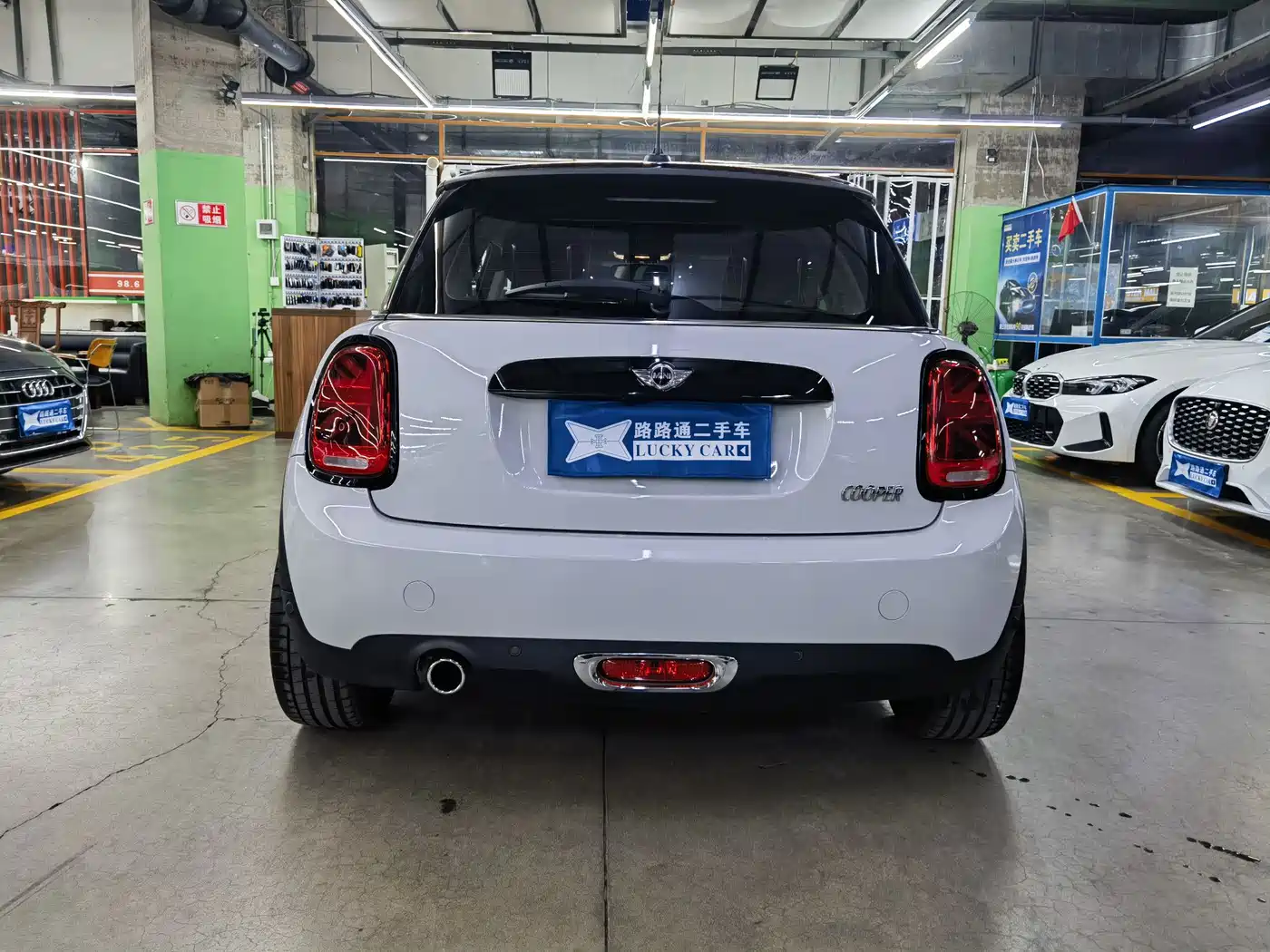 MINI 2016 1.5T COOPER фото 5