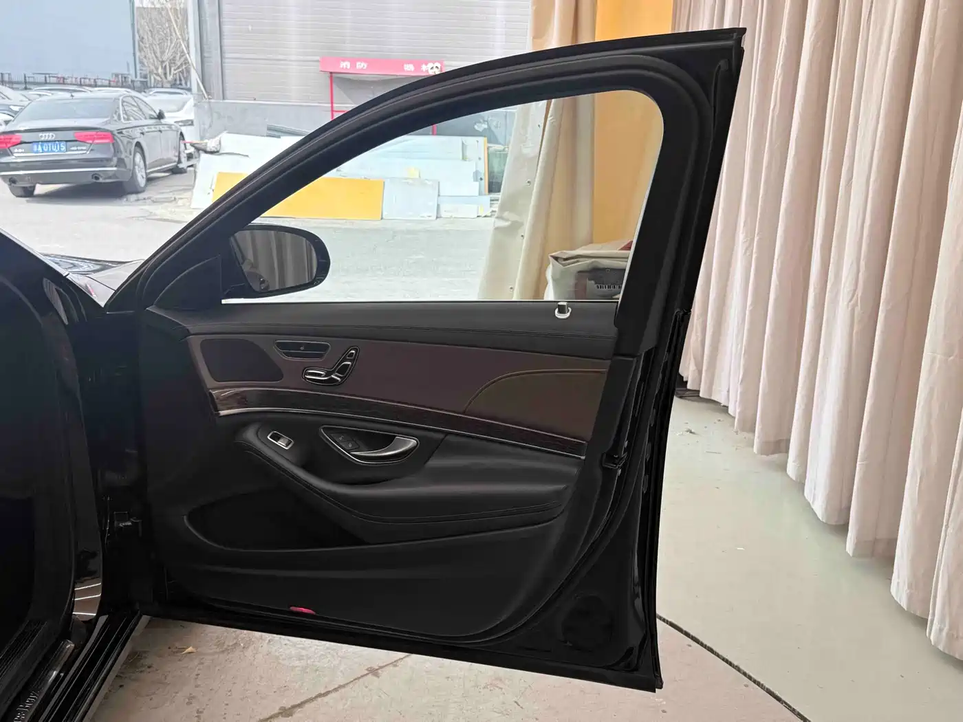 Mercedes-Benz S-Class 2016 S 320 L Business Edition фото 19