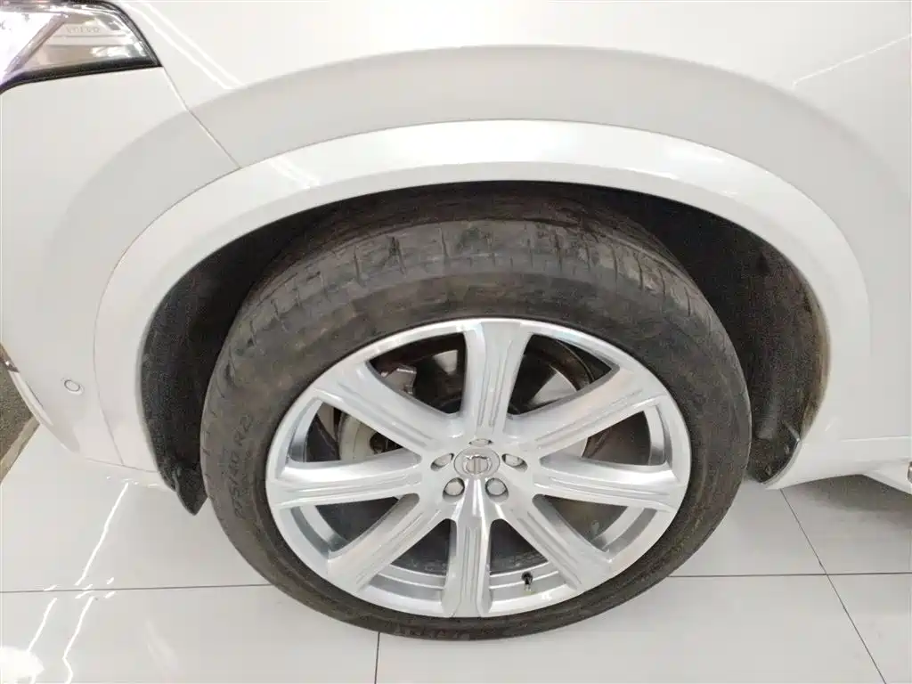 صورة 23 - Volvo XC90