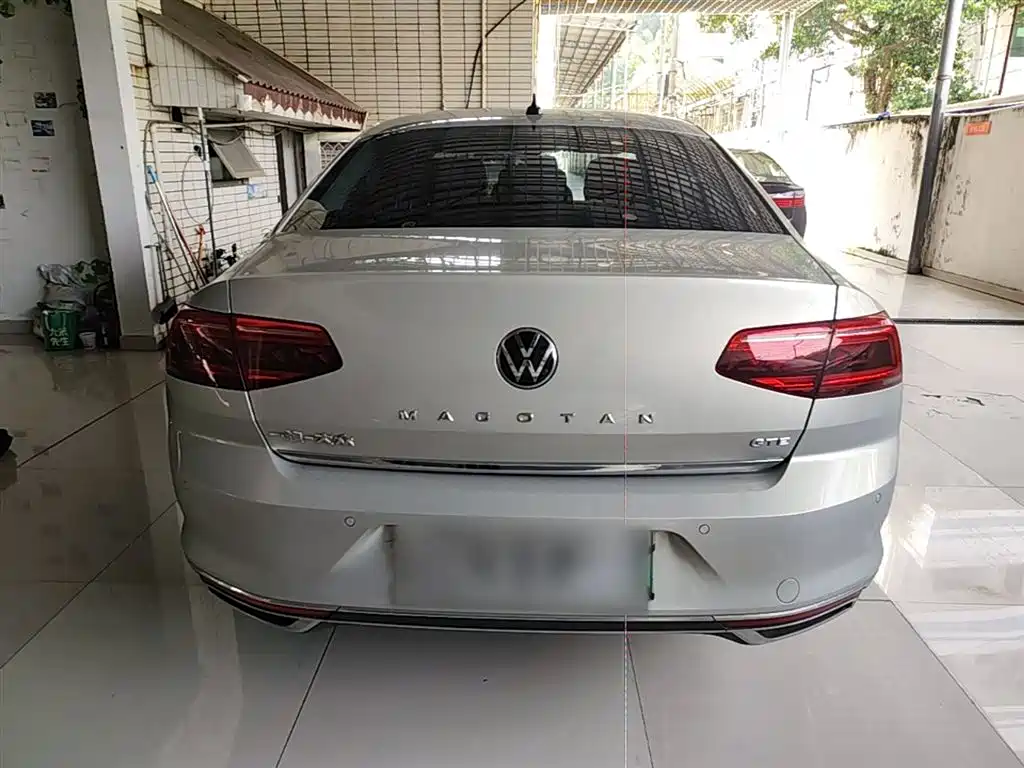 VOLKSWAGEN MAGOTAN GTE PLUG-IN HYBRID