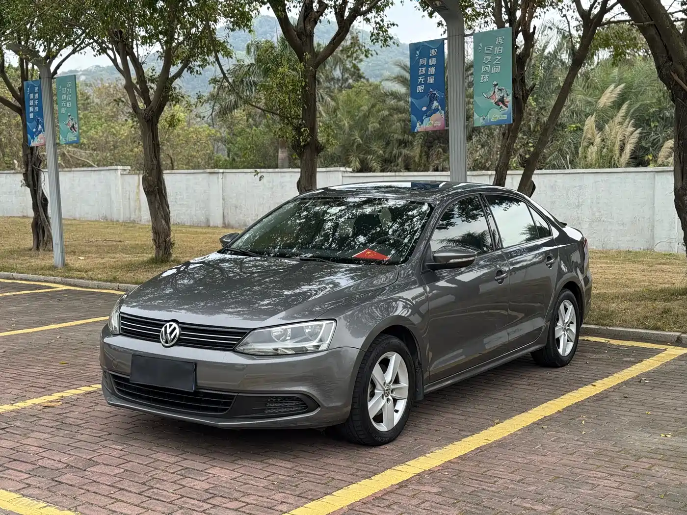Volkswagen Sagitar 2012 Model 1.4TSI Automatic Fashion фото 4