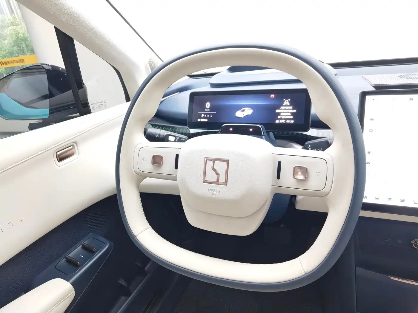 Zeekr X 2023 RWD YOU Edition 4-seater фото 4
