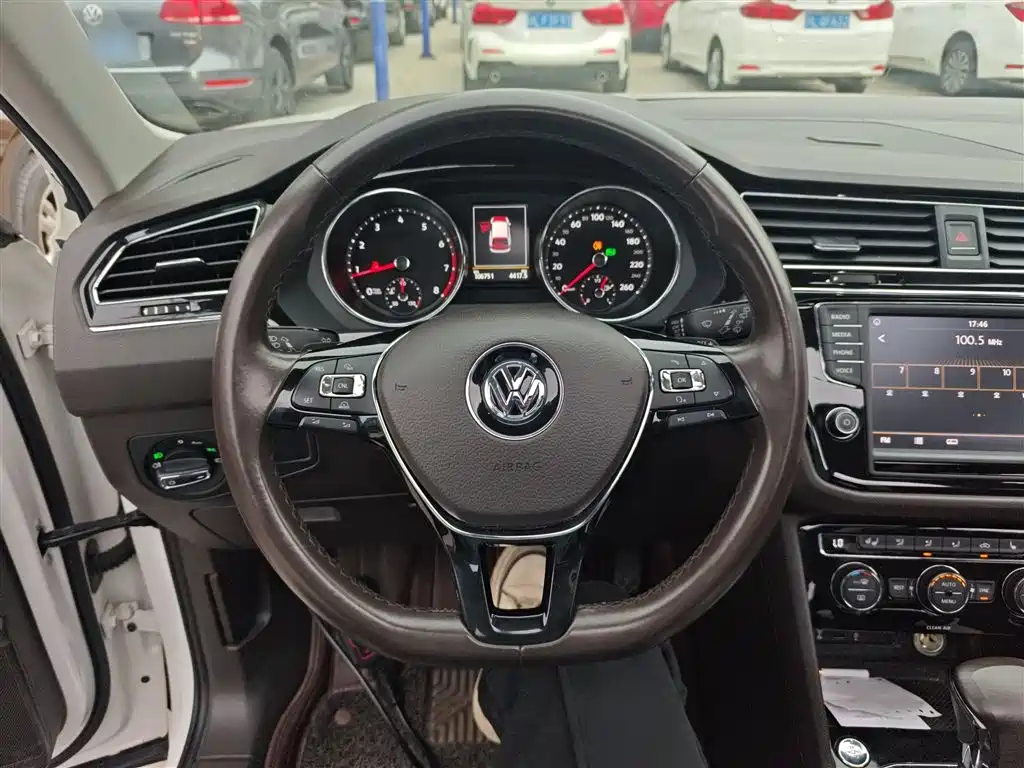 Volkswagen Tiguan L 2018 380TSI Automatic AWD Luxury Edition фото 11