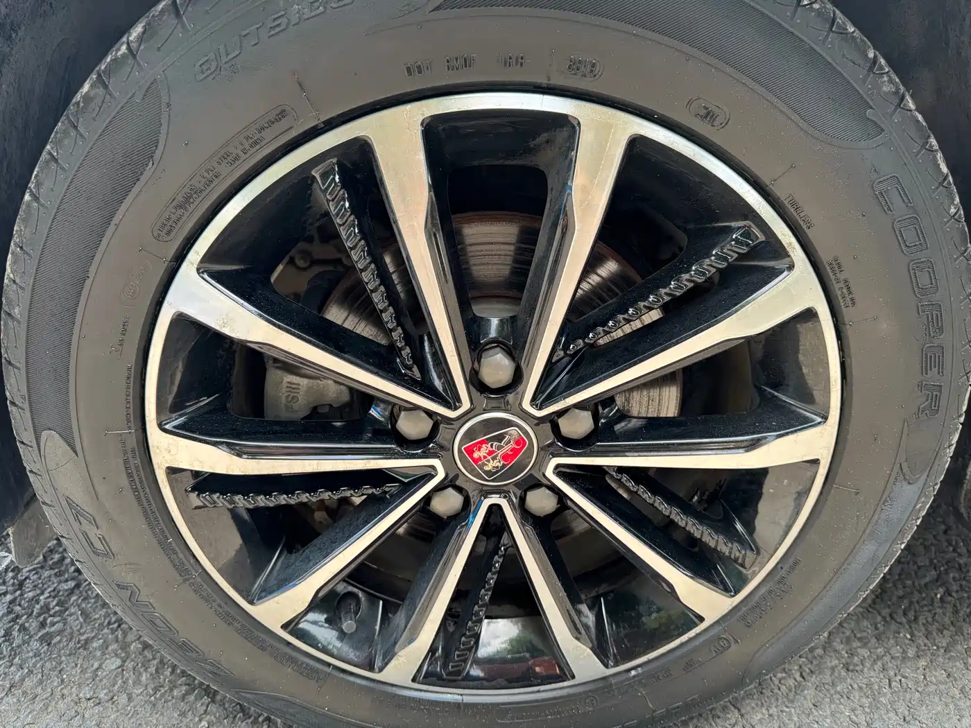 Roewe i5 2019 2020 1.5L Automatic 4G Connected Premium Flagship Edition