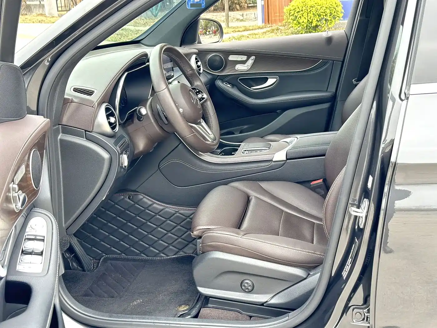 Mercedes-Benz GLC 2020 GLC 260 L 4MATIC Luxury фото 5