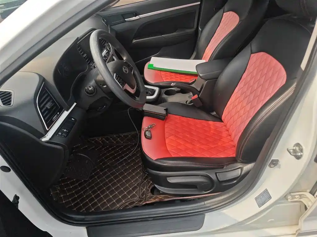 Hyundai Elantra 2016 1.6L Auto Smart·Youth Edition фото 11