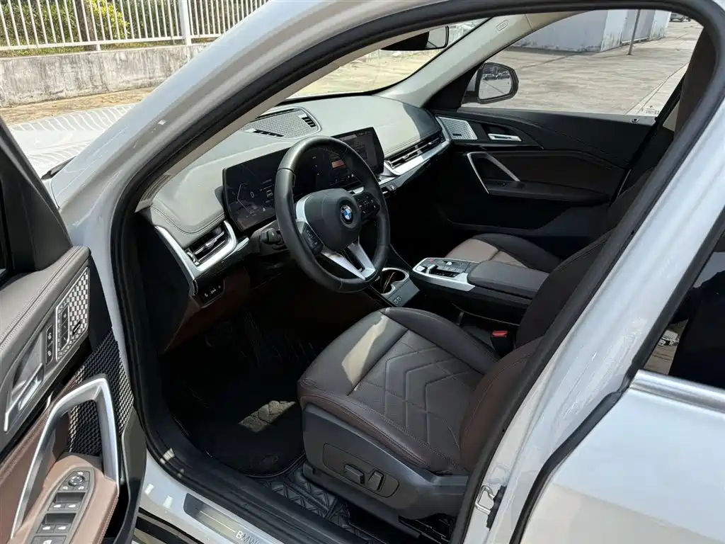 BMW X1 2023 sDrive25Li X Design Package фото 4