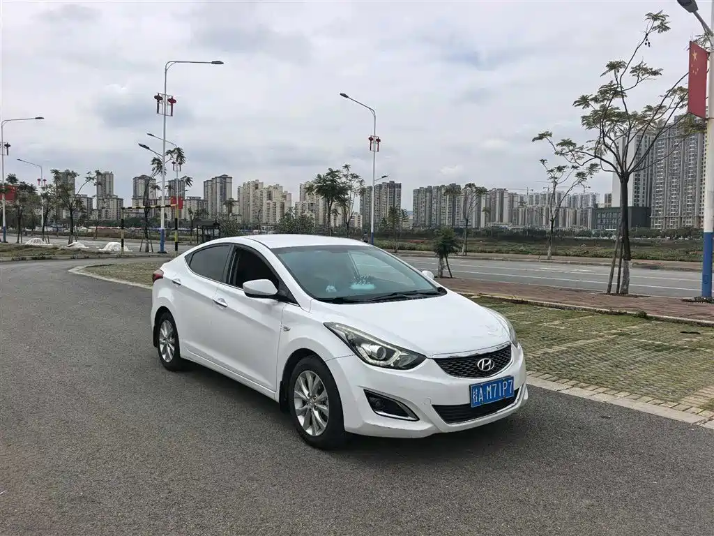 Hyundai Langdong 2016 1.6L Automatic Smart Edition фото 2