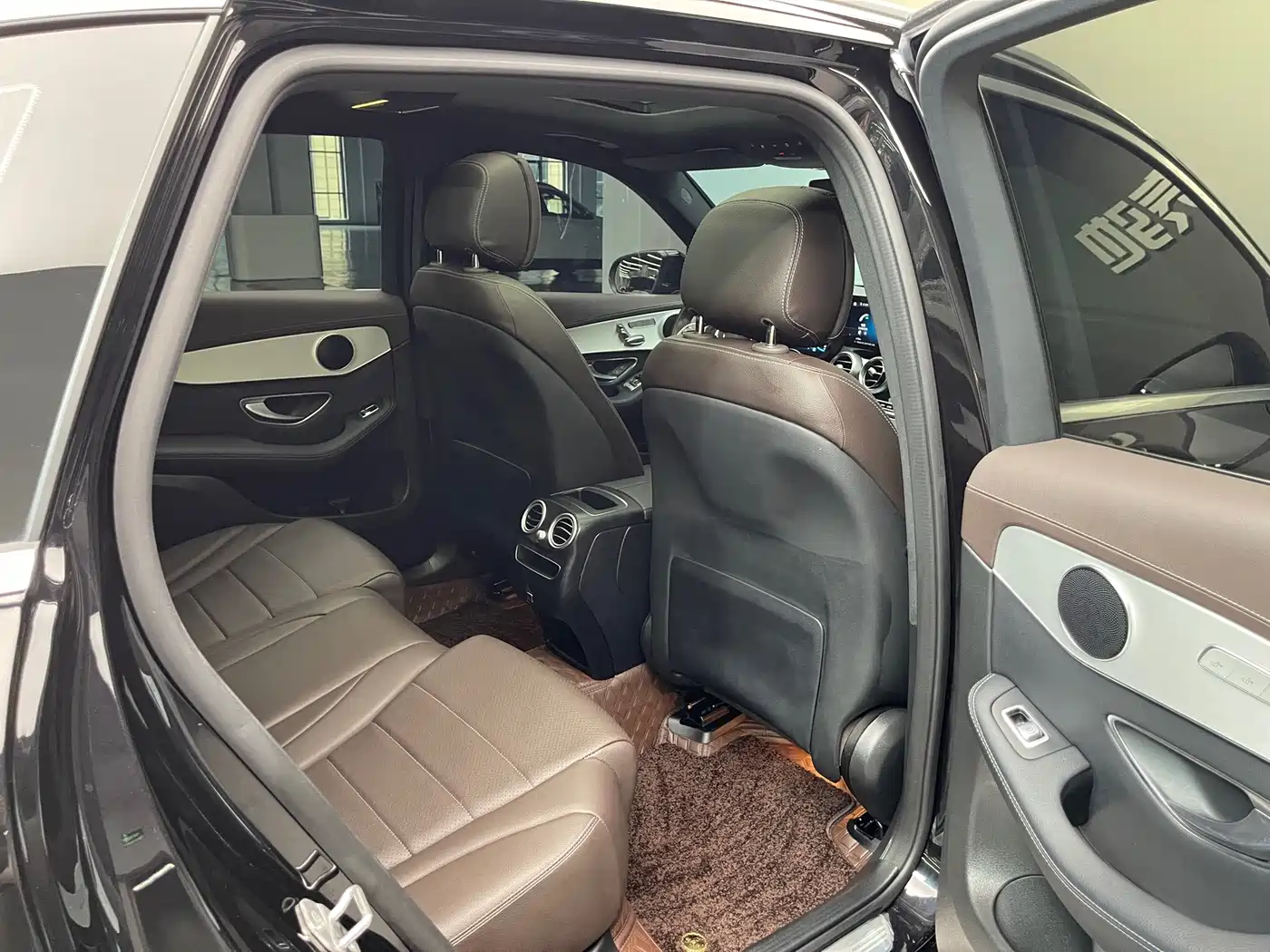 Mercedes-Benz GLC 2022 Facelift III GLC 260 L 4MATIC Dynamic фото 12