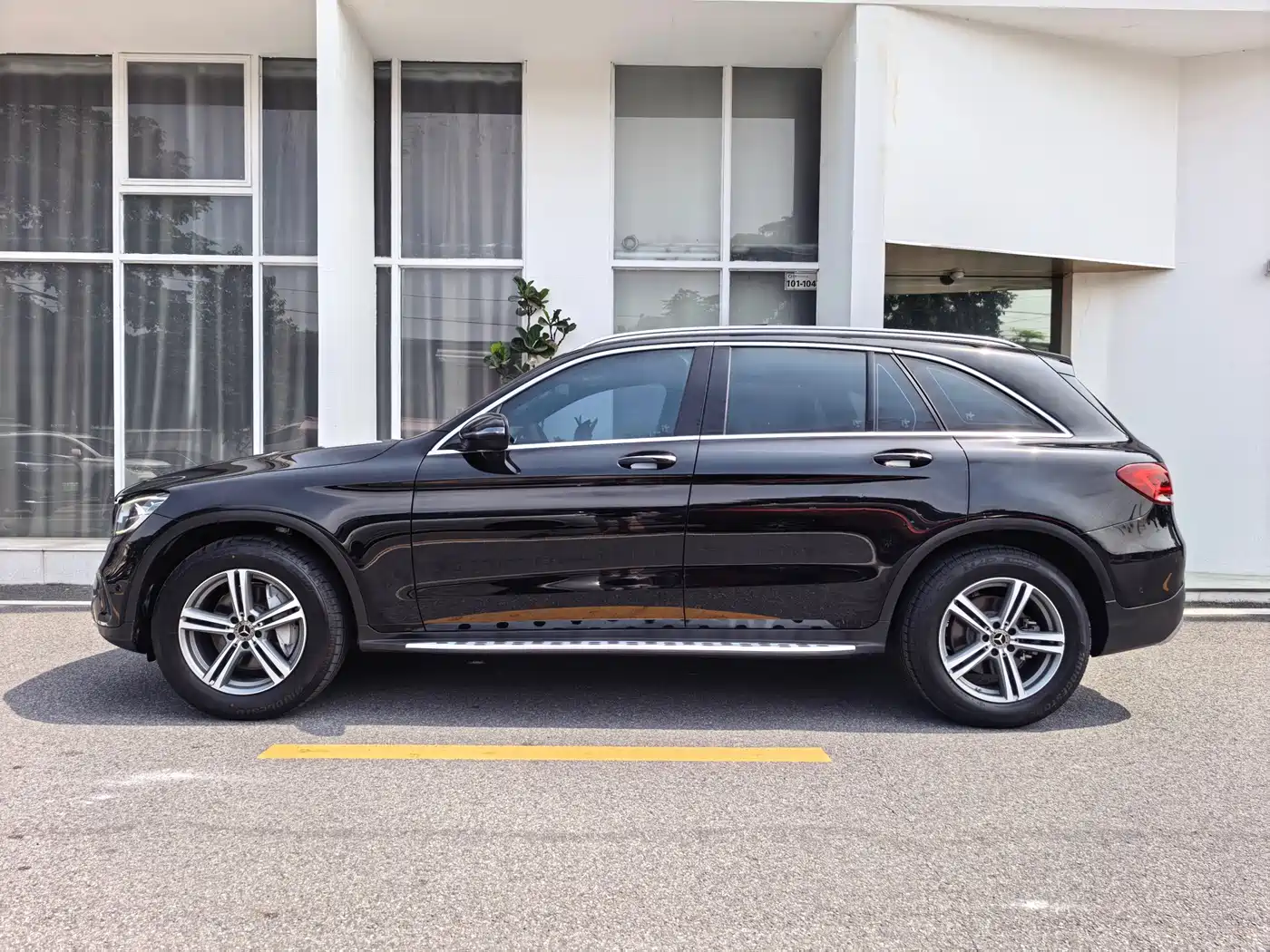 Mercedes-Benz GLC 2021 GLC 260 L 4MATIC Sporty фото 4