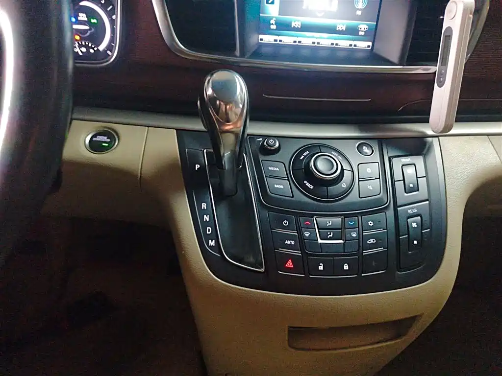 Buick GL8 2018 28T Luxury Model China VI фото 6