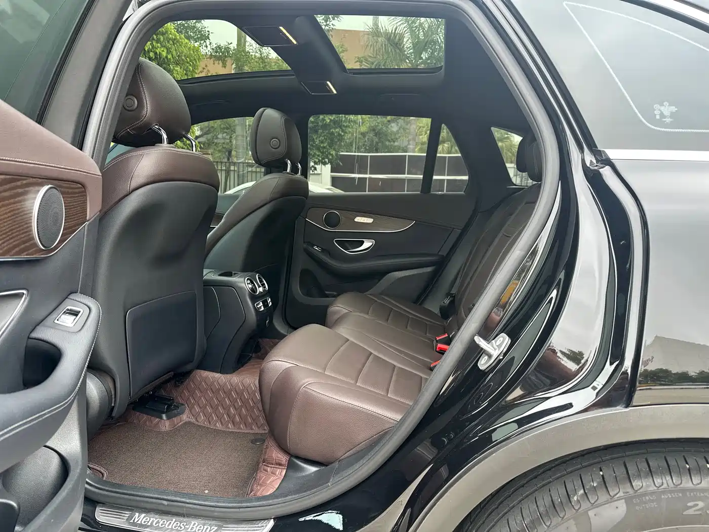 Mercedes-Benz GLC 2022 Model GLC 300 L 4MATIC Dynamic Edition фото 5